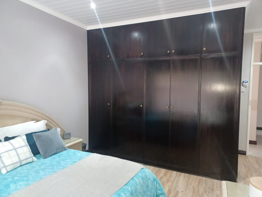 To Let 3 Bedroom Property for Rent in Naudeville Free State
